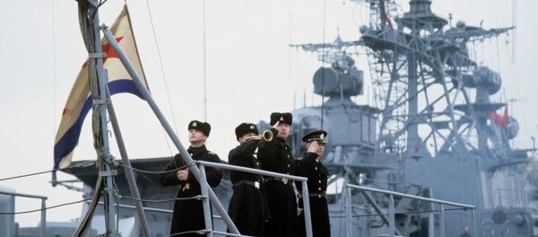 A ship of the Russian Navy Black Sea Fleet. Raising of the Russian Navy flag A ship of the Russian Navy Black Sea Fleet. Raising of the Russian Navy flag - Sputnik International