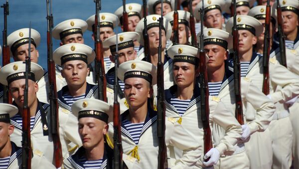 Sailors of Russian Black Sea Fleet march during Navy Day celebrations in Sevastopol - Sputnik International