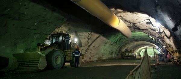 Personnel work in a gallery inside the Expressway Tunnel in Rio de Janeiro, Brazil, Tuesday, March 24, 2015 Personnel work in a gallery inside the Expressway Tunnel in Rio de Janeiro, Brazil, Tuesday, March 24, 2015 - Sputnik International