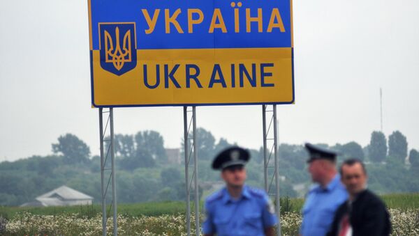 Looking to avoid payoffs to Ukrainian border guards at border checkpoints with the self-proclaimed Donbass republics, Ukrainian businessmen and truck drivers have been heading east, to Russia, where the trucks are rerouted and sent back into Donetsk and Lugansk, joining the steady stream of Russian humanitarian and commercial deliveries. - Sputnik International