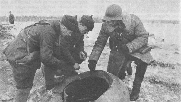 Red Army soldiers on the Mannerheim Line - Sputnik International
