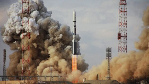 File Photo: Launch of Proton-M carrier rocket - Sputnik International