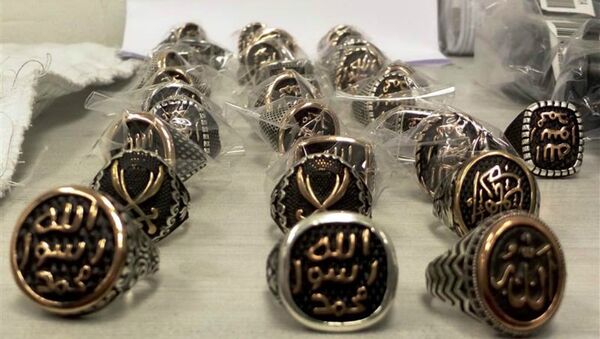A shipment of 120 rings designed as merchandise promoting the self-styled Islamic State terror group were seized at Ben Gurion airport in Israel, and confiscated as propaganda, tax officials said Tuesday. - Sputnik International