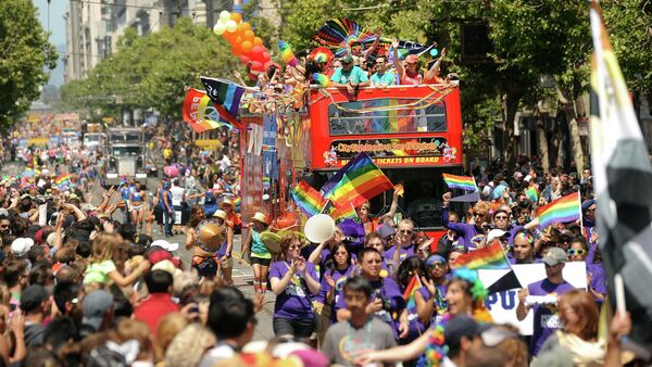 Revelers fill Market Street during San Francisco's 43rd annual Gay Pride parade on Sunday, June 30, 2013 - Sputnik International