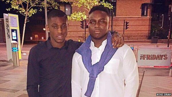 Mr Orah (right) said he was on a night out with friends celebrating his 19th birthday when they were refused entry to a nightclub - Sputnik International