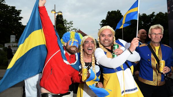 Swedes with flags - Sputnik International