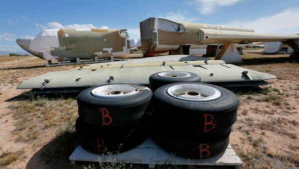 A Boeing B-52 Stratofortress, tail number 58-0171, nicknamed Lil Peach II is seen chopped up per the New START Treaty (Strategic Arms Reduction Treaty) with Russia, at the 309th Aerospace Maintenance and Regeneration Group boneyard at Davis-Monthan Air Force Base in Tucson, Ariz - Sputnik International