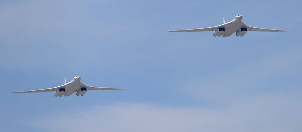 The Russian Air Force will receive no less than 50 new Tu-160 (Blackjack) heavy strategic bombers - Sputnik International