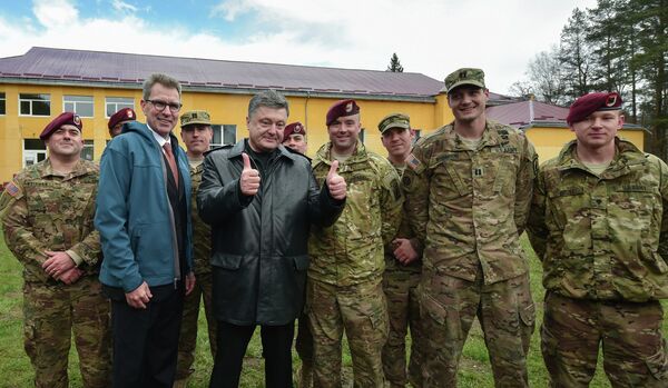 US military instructors arrive in Ukraine US military instructors arrive in Ukraine - Sputnik International