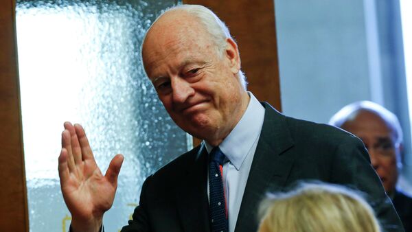 United Nations Special Envoy for Syria, Staffan de Mistura arrives for a news conference at the United Nations European headquarters in Geneva, Switzerland, May 5, 2015 - Sputnik International