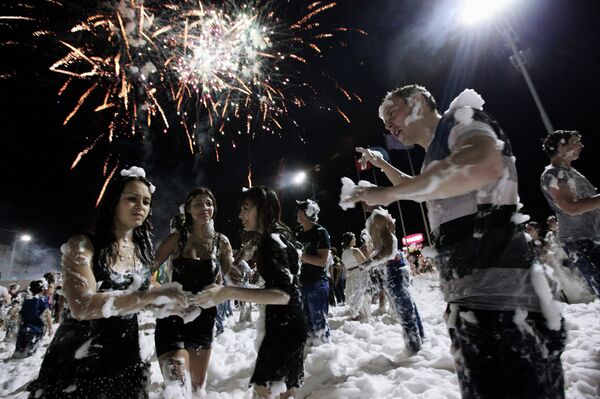 Participants of a foam party held on Vladivostok's City Day. Participants of a foam party held on Vladivostok's City Day. - Sputnik International