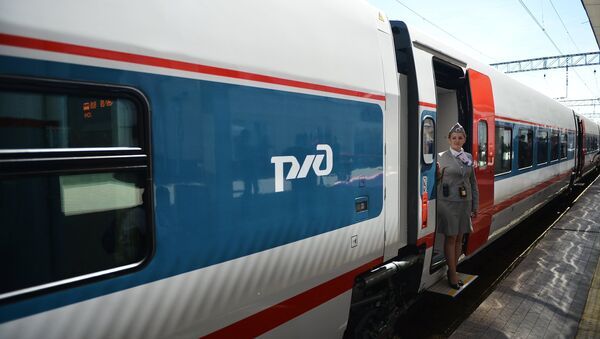 The new Strizh high speed train, departing from the Kursk Train Station in eastern Moscow for the Moscow-Nizhny Novgorod route. - Sputnik International