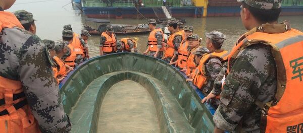 Some passengers still alive inside ship that sank on Yangtze River Some passengers still alive inside ship that sank on Yangtze River - Sputnik International