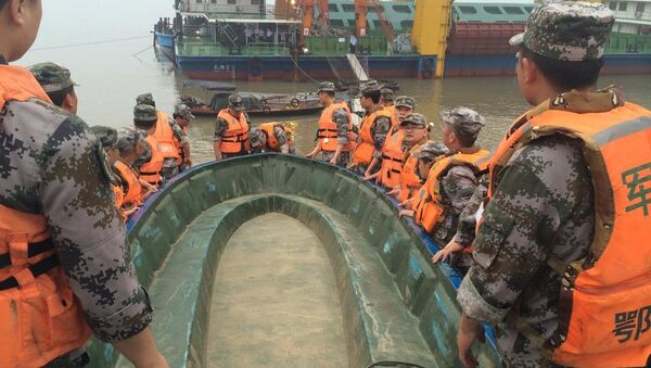 Some passengers still alive inside ship that sank on Yangtze River - Sputnik International