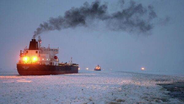 Vaigach nuclear icebreaker leading ships through Gulf of Finland - Sputnik International