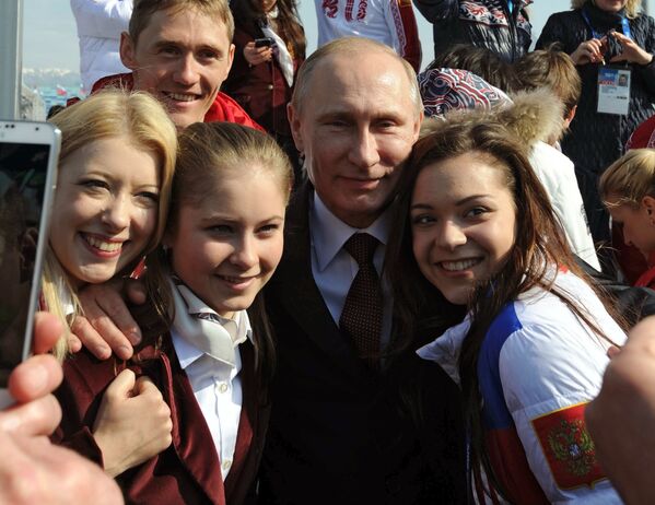 Yulia Lipnitskaya: Sunshine of the Spotless Olympic Games Glory - Sputnik International