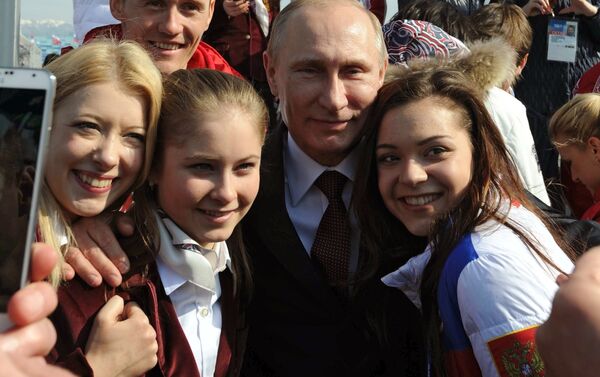 Vladimir Putin takes part in foundation of Alley of Winners at Sochi Olympic Park - Sputnik International