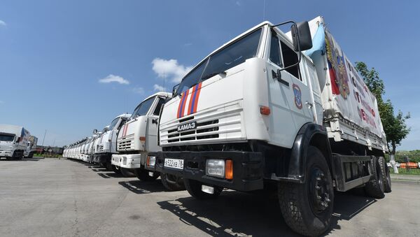 Humanitarian aid convoy for southeastern Ukraine about to depart from Rostov Region - Sputnik International