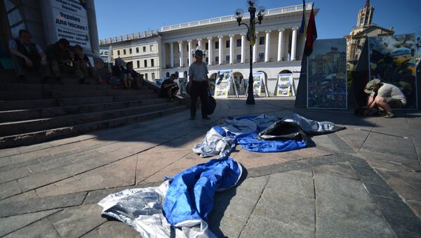 Tent camp in central Kiev demolished - Sputnik International
