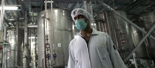 An Iranian technician works at the Isfahan Uranium Conversion Facilities (UCF), 420 kms south of Tehran, 03 February 2007 - Sputnik International