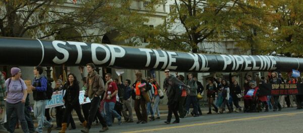 A group of environmental activists who were spied on in violation of federal regulations say they are still being treated like terrorists by their own government. - Sputnik International