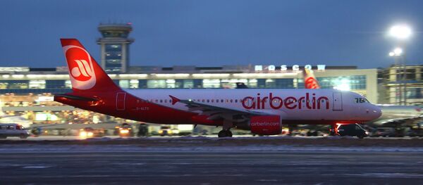 Airbus A-320 of the German Air Berlin airline at Domodedovo Airport Airbus A-320 of the German Air Berlin airline at Domodedovo Airport - Sputnik International