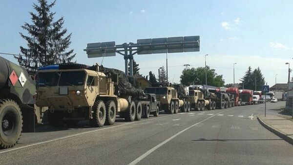 Military vehicles on the Hungarian-Ukrainian border - Sputnik International