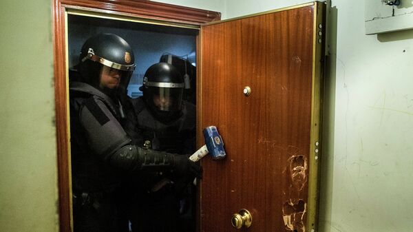 Riot police in Madrid, Spain - Sputnik International