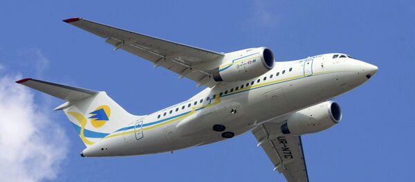 New An-148 regional twin-jet passenger aircraft during its first flight from the Antonov aircraft factory in Kiev, Ukraine - Sputnik International