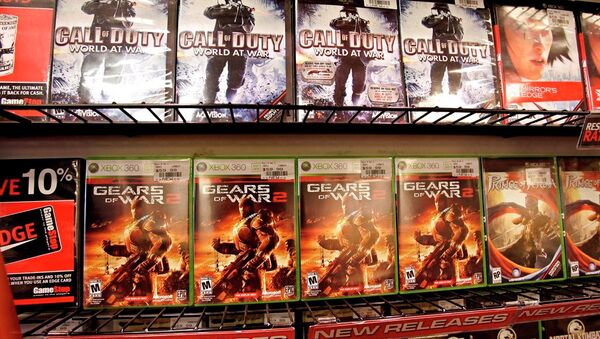 Popular game titles Call of Duty and Gears of War 2 on display - Sputnik International