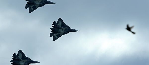 Russia's stealth fighters T-50 perform during the MAKS-2013, the International Aviation and Space Show, in Zhukovsky, outside Moscow, on August 27, 2013 - Sputnik International