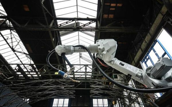 A 3D-printed steel bridge from Heijmans and MX3D - Sputnik International