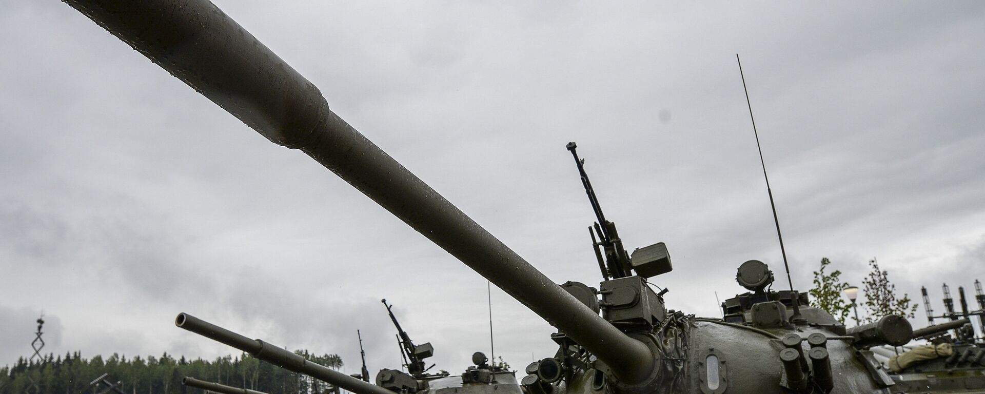 T-55 tanks, opening of International Military-Technical Forum ARMY-2015 - Sputnik International, 1920, 20.06.2023