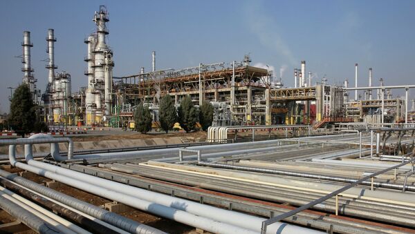 General view of part of the Tehran's oil refinery south of the capital Tehran, Iran - Sputnik International