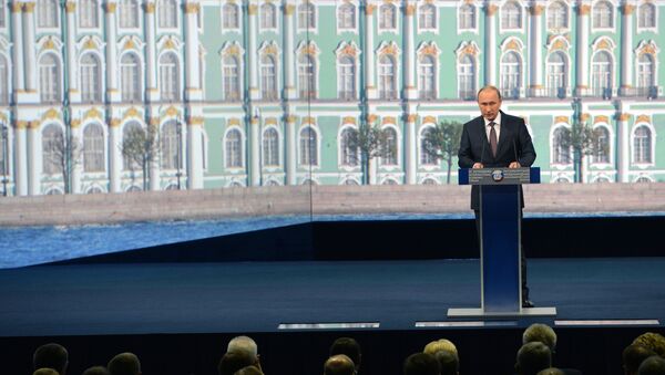 Vladimir Putin attends St. Petersburg International Economic Forum - Sputnik International