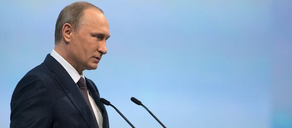 Russian President Vladimir Putin speaks during a session of the St. Petersburg International Economic Forum 2015 Russian President Vladimir Putin speaks during a session of the St. Petersburg International Economic Forum 2015 - Sputnik International