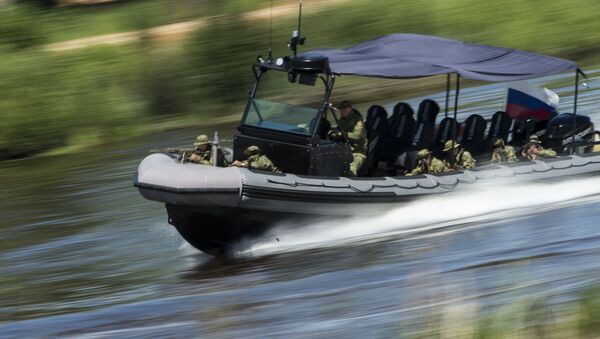 A motor boat displayed at the ARMY-2015 international military technical forum held outside Moscow. - Sputnik International
