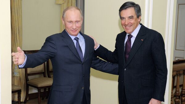 Vladimir Putin meets with Francois Charles Armand Fillon - Sputnik International