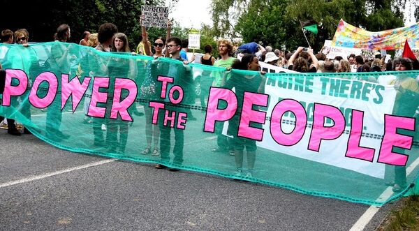Anti-fracking campaigners at Cuadrilla - Sputnik International