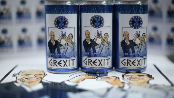 Bottles and cans of vodka lemon Grexit are displayed on June 23, 2015 in Hamm, western Germany - Sputnik International