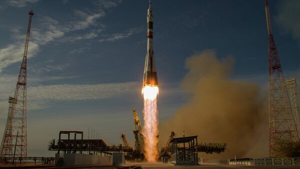 Expedition 33 Soyuz Launch - Sputnik International