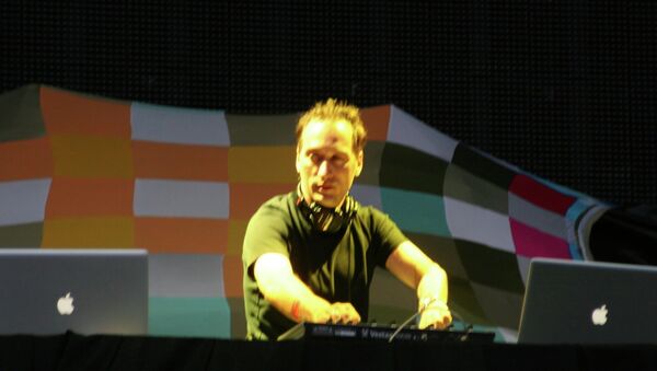 World Famous DJ Paul van Dyk Banned By Arab Countries for Inviting Israeli Musicians - Sputnik International