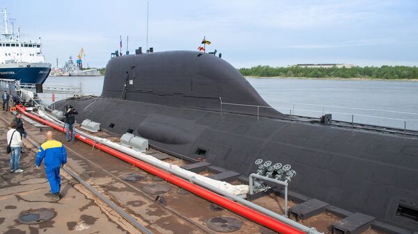 Multirole Yasen K-560 Severodvinsk submarine by the pier of the Sevmash shipyard in Severodvinsk - Sputnik International