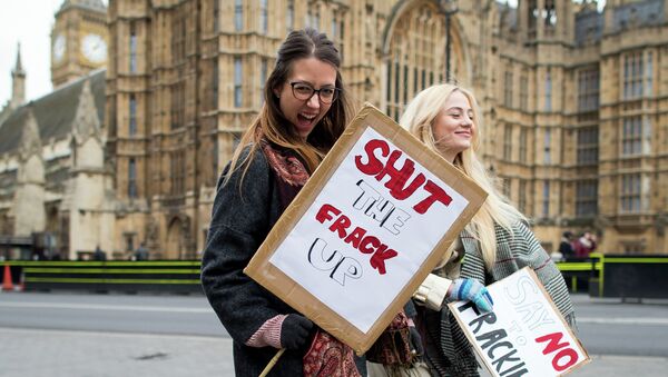 Activists attend an anti-fracking rally outside the Houses of Parliament in central London - Sputnik International