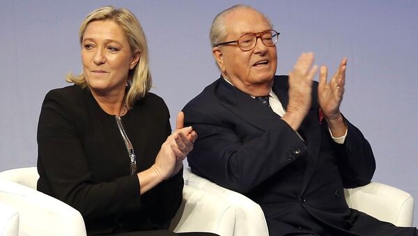French far-right Front National leader Marine Le Pen and her father Jean-Marie Le Pen in Lyon, central France. - Sputnik International