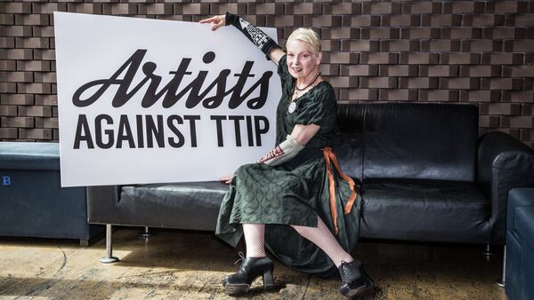 Dame Vivienne Westwood poses for photographers during a photocall for the launch of Artists Against TTIP (Transatlantic Trade and Investment Partnership) at the Young Vic Theatre in London, Thursday, July 2, 2015 - Sputnik International
