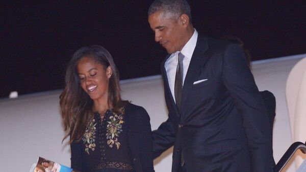 US President Barack Obama and daughter Malia - Sputnik International