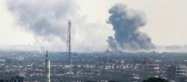 A picture taken from the Rafah border of the southern Gaza Strip with Egypt shows smoke billowing in Egypt's North Sinai on July 2, 2015 A picture taken from the Rafah border of the southern Gaza Strip with Egypt shows smoke billowing in Egypt's North Sinai on July 2, 2015 - Sputnik International