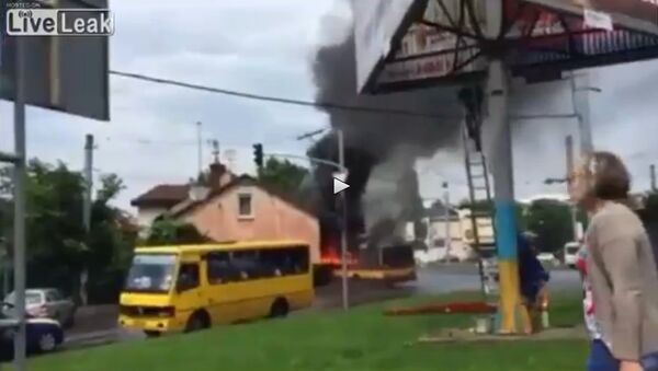 Flaming Trolleybus Slams Into House - Sputnik International