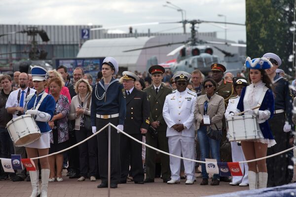 Grace and Power: Majestic Maritime Defense Show in St. Petersburg - Sputnik International
